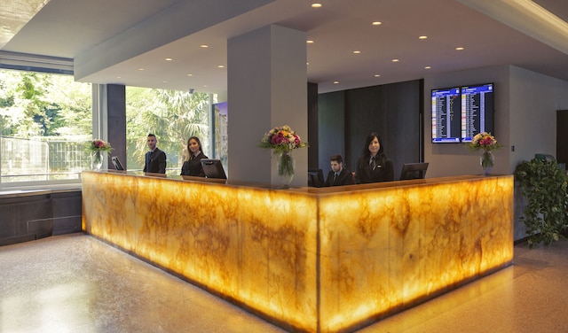 アントニー ホテル