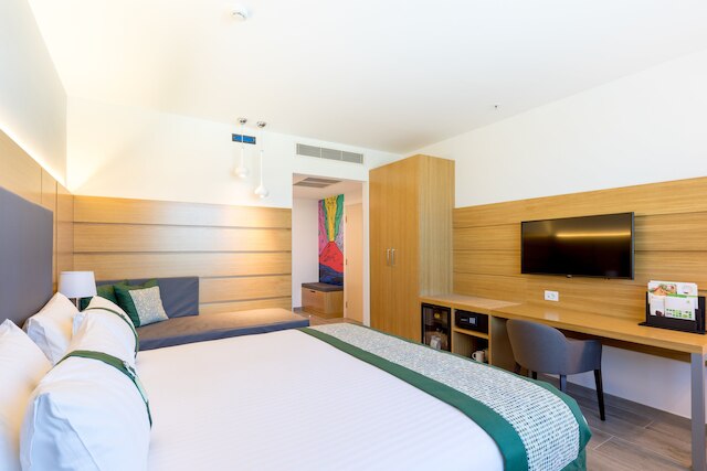 ホリデイ イン ナポリ by IHG