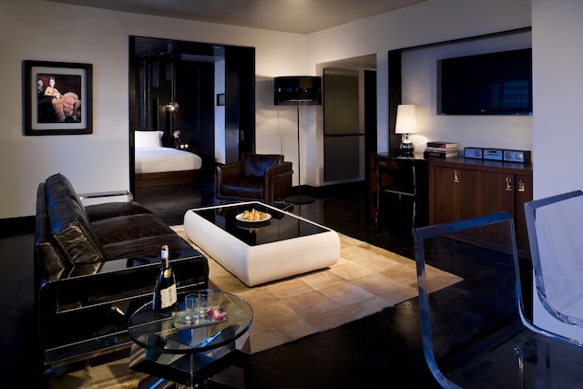 シックスティ ビバリーヒルズ