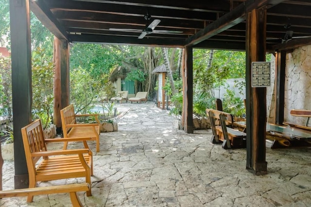 ナ バラム ホテル