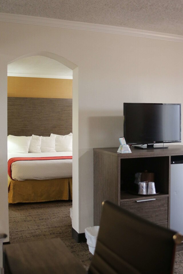 ベスト ウエスタン ガレリア イン & スイーツ