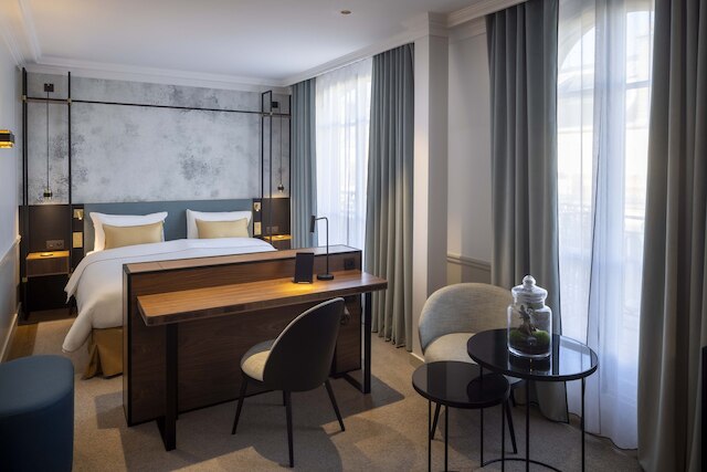 ビクトリア パレス ホテル パリ