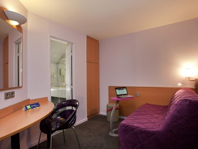 イビス スタイルズ ブール アン ブレス セントル