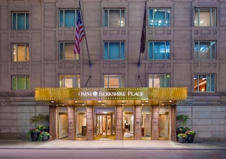 オムニ バークシャー プレイス