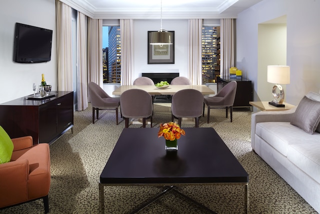 オムニ バークシャー プレイス