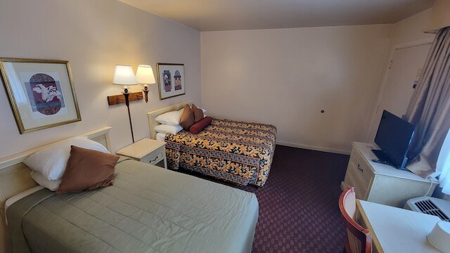 エル カミノ イン