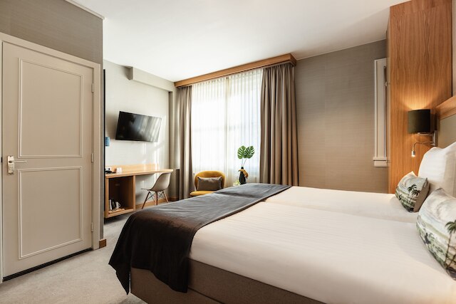 ベストウェスタン デルファイ ホテル