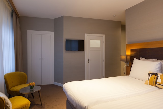 ベストウェスタン デルファイ ホテル