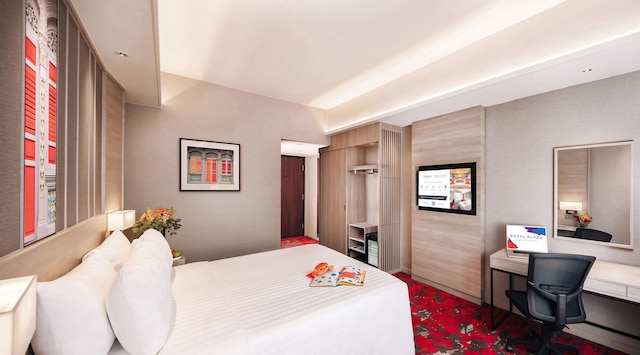 ロイヤル プラザ オン スコッツ