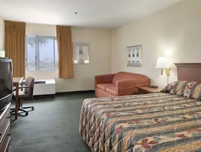 ラマダ バイ ウインダム ホーソーン LAX / ロサンゼルス スタジアム