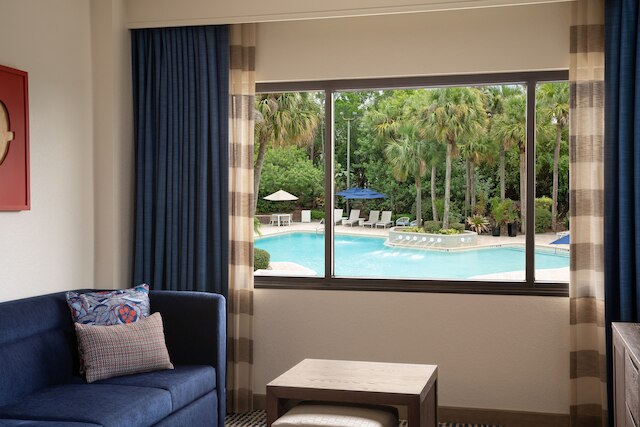 ダブルツリー スイーツ バイ ヒルトン オーランド - ディズニー スプリングス® エリア