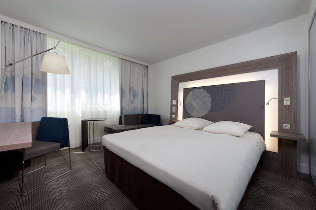 ノボテル エヴリー クールクロンヌ