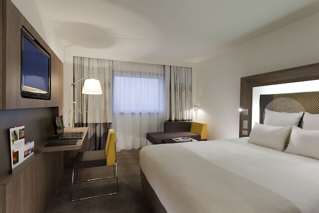 ノボテル エヴリー クールクロンヌ