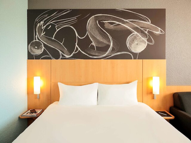 アイビス モンペリエ サントル コメディ