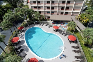 レッド ルーフ イン プラス + マイアミ エアポート