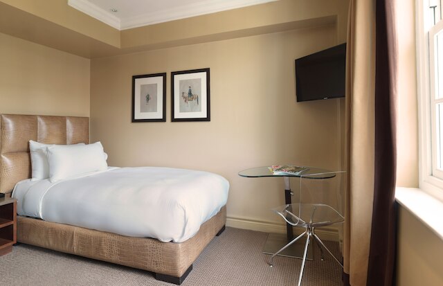 ラディソン ブル ホテル、ロンドン ボンド ストリート