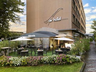 ベスト ウエスタン エアー ホテル リナーテ