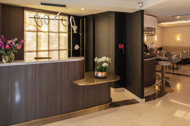 ベストウェスタン オー トロカデロ