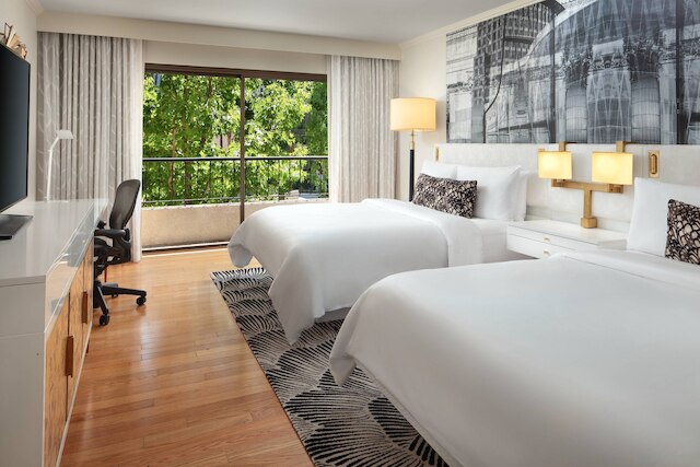 アベニュー オブ ザ アーツ コスタ メサ ア トリビュート ポートフォリオ ホテル