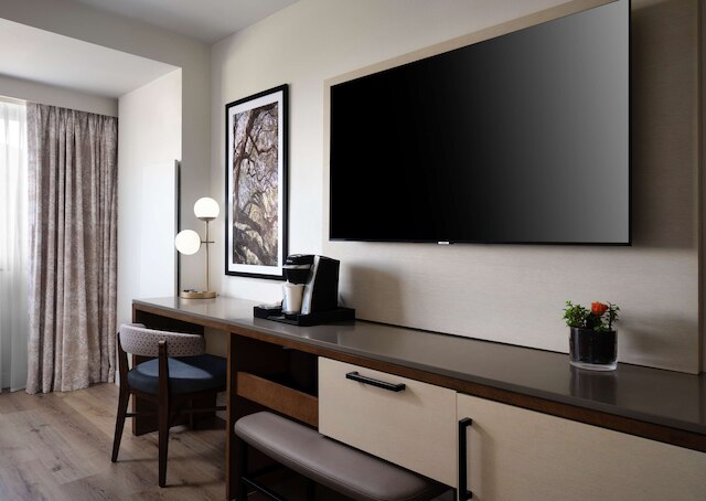 ソネスタ アーバイン ジョン ウェイン エアポート