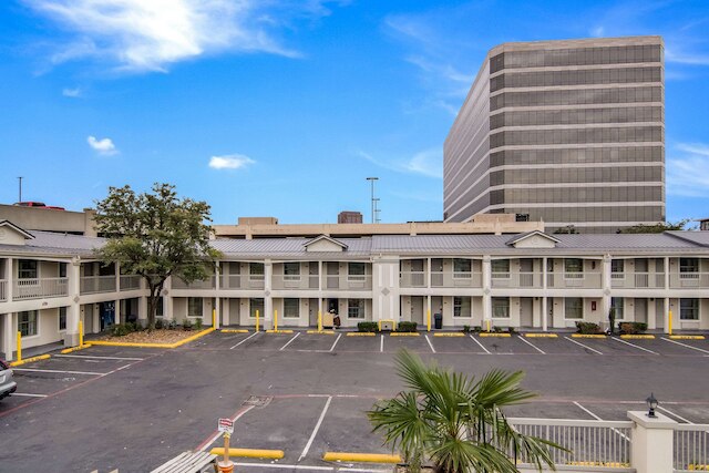 クオリティ イン & スイーツ ダラス - シティプレイス