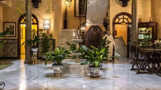 ホテル レイナ クリスティーナ