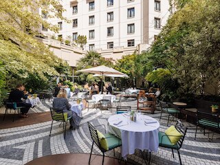 ノボテル パリ レ アール