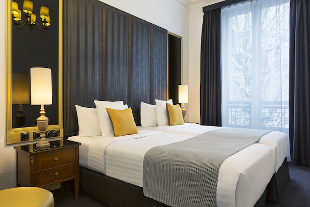 メリア パリ シャンゼリゼ