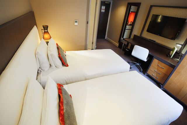 ダブルツリー バイ ヒルトン ロンドン - イーリング ホテル