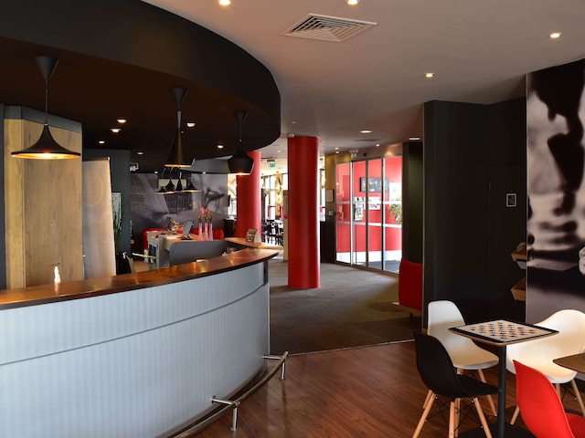 イビス モンペリエ サントル ポリゴーン