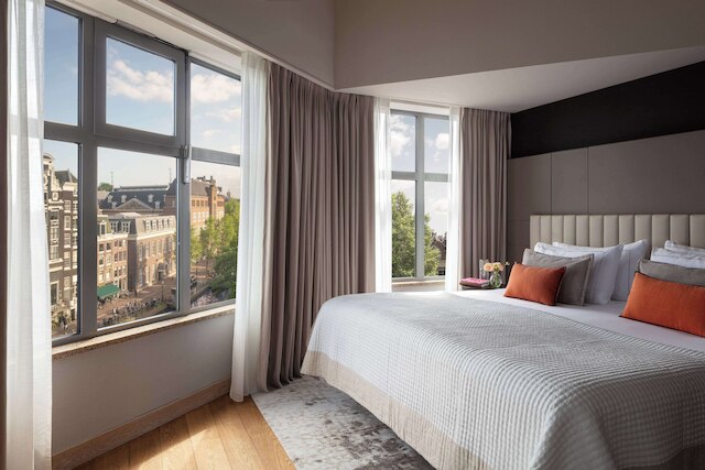 アナンタラ グランド ホテル クラスナポルスキー アムステルダム