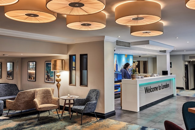 シスル トラファルガー - レスター スクエア