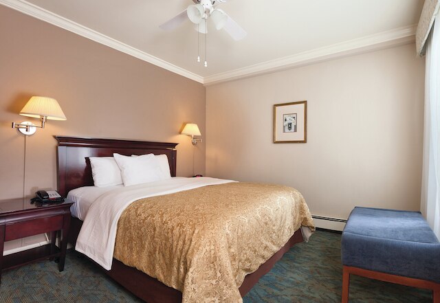 イン アット ジ オペラ