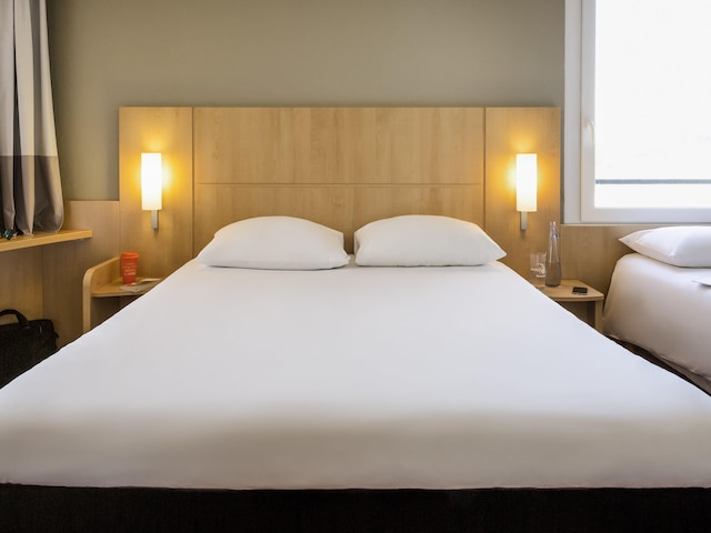 イビス ローザンヌ クリシエ