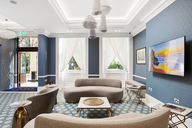 コモドア ホテル