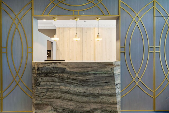 コモドア ホテル