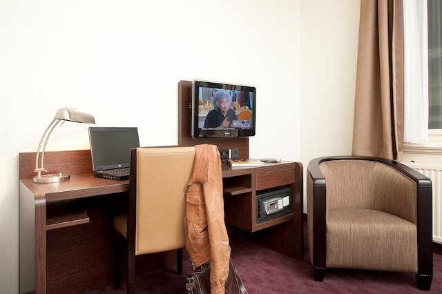 ベストウェスタン ダム スクエア イン