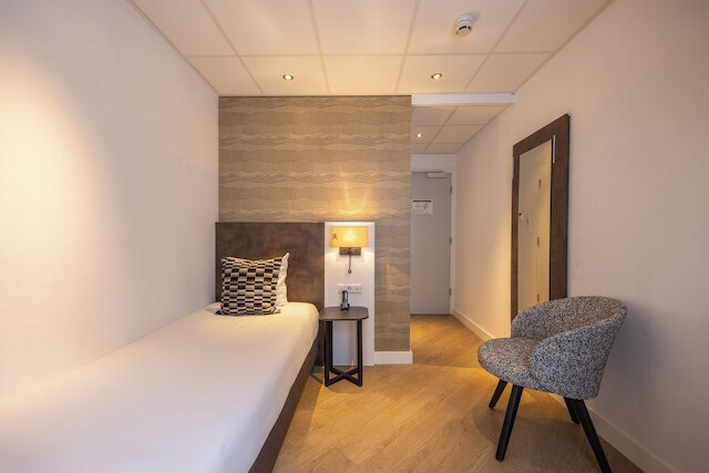 ホテル アムステルダム デ ルード レーウ