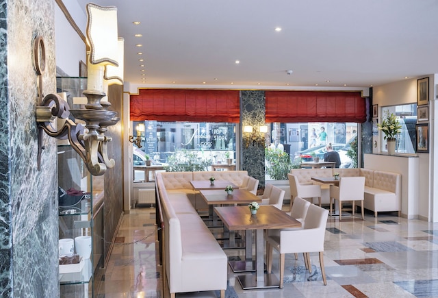 ホテル ロイヤル