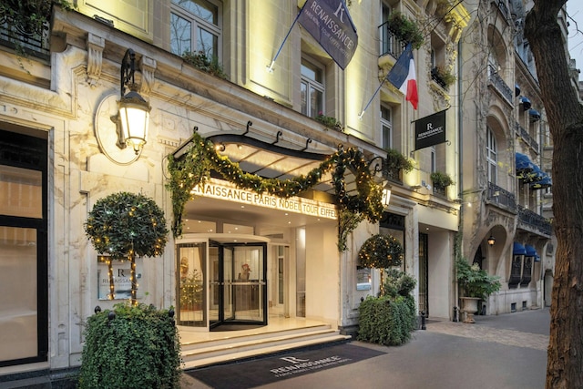 ルネッサンス パリ ノベル トゥール エッフェル ホテル