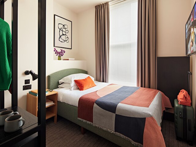 ヌマロンドンブルームズベリー