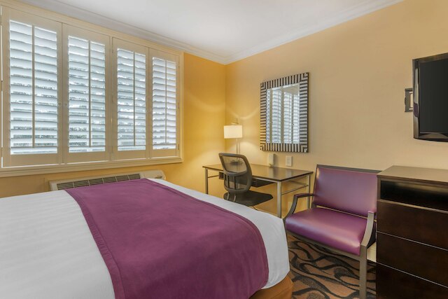 ベスト ウエスタン プラス エアポート プラザ