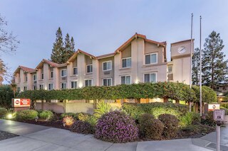 ベスト ウエスタン プラス エアポート プラザ