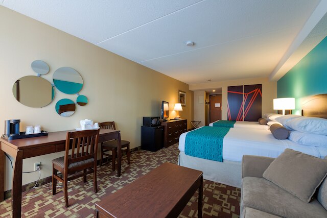 ハワード ジョンソン プラザ バイ ウィンダム バイ ザ フォールズ ナイアガラ フォールズ