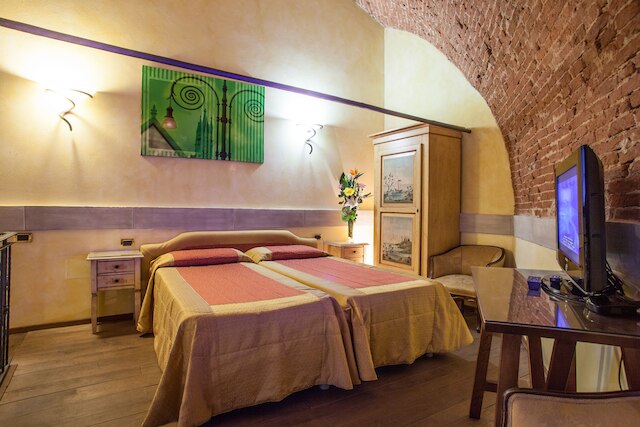 ホテルアルバパレス