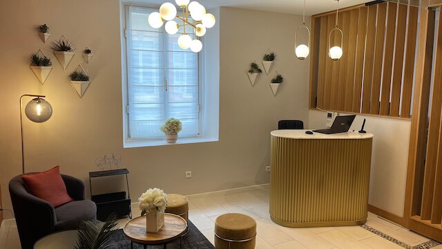 オテル ル セイズ ニース