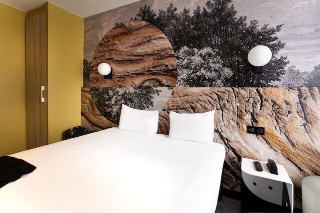 イビス スタイルズ パリ モンマルトル バティニョル