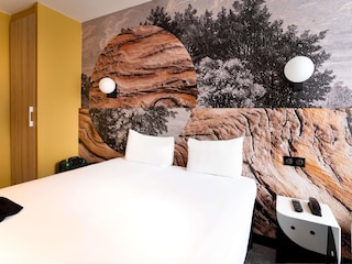 イビス スタイルズ パリ モンマルトル バティニョル