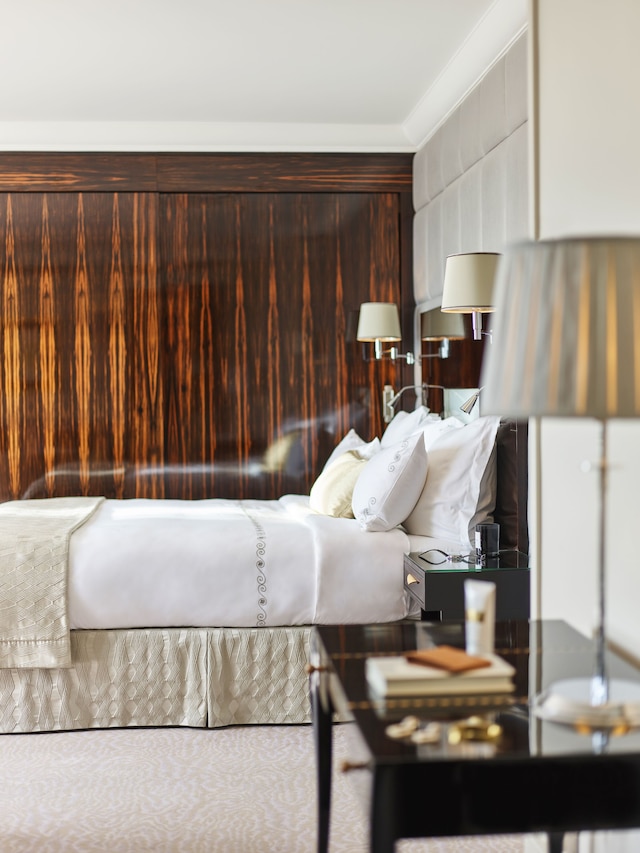 オテル プラザ アテネ - ドーチェスターコレクション