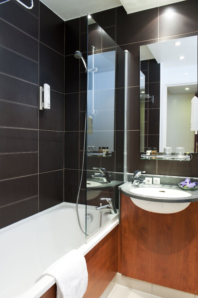 ホテル イン デザイン パリ サン＝カンタン